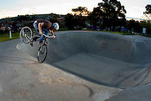 Foot jam in the bowl